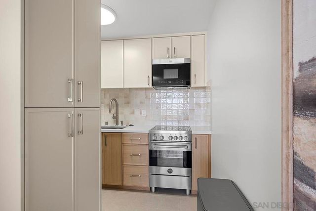 1720 Avenida Del Mundo 509, Coronado, CA 92118