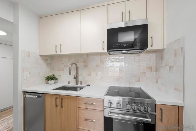 1720 Avenida Del Mundo 509, Coronado, CA 92118