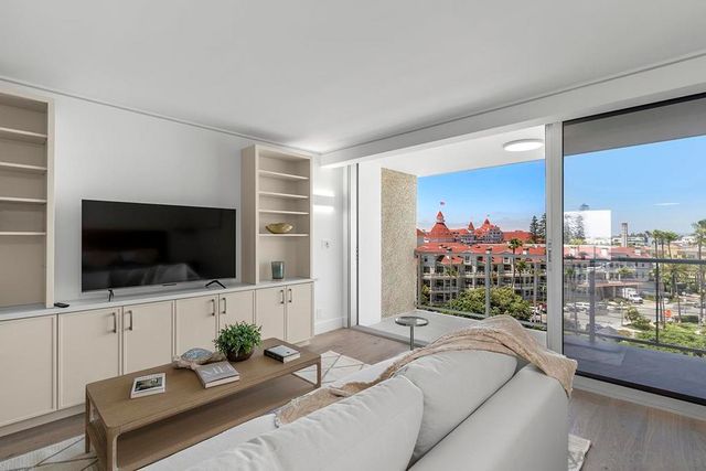 1720 Avenida Del Mundo 509, Coronado, CA 92118