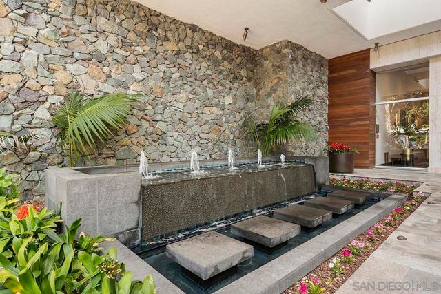 1720 Avenida Del Mundo 509, Coronado, CA 92118