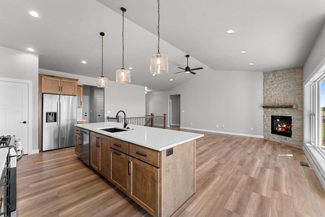 3728 EDWINA DRIVE, De Pere, WI 54115