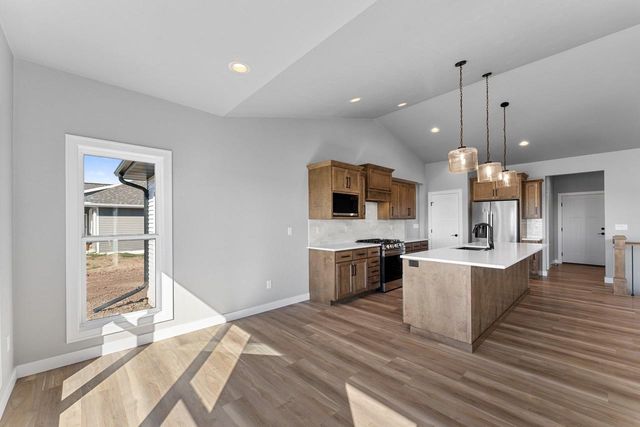 3728 EDWINA DRIVE, De Pere, WI 54115