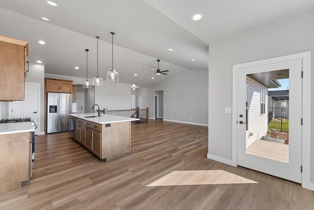 3728 EDWINA DRIVE, De Pere, WI 54115