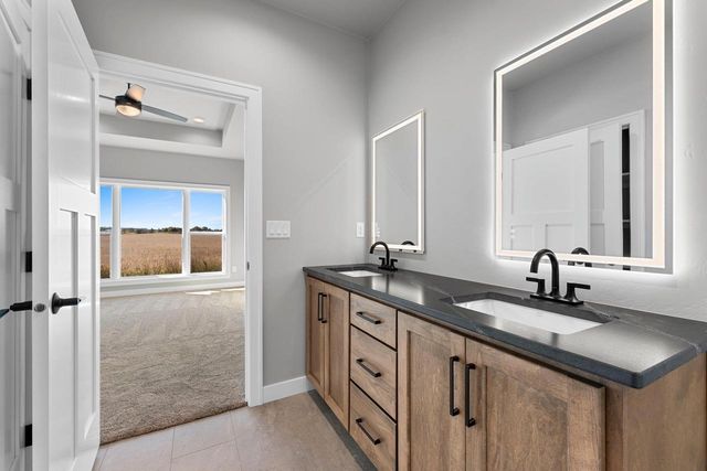 3728 EDWINA DRIVE, De Pere, WI 54115