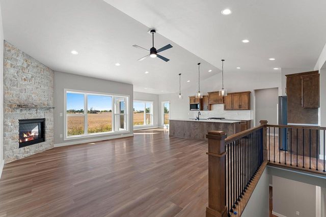 3728 EDWINA DRIVE, De Pere, WI 54115