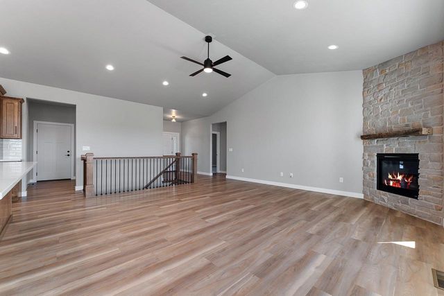 3728 EDWINA DRIVE, De Pere, WI 54115