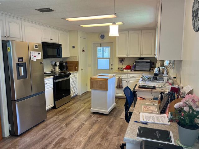 55 PALM FOREST DRIVE, Largo, FL 33770