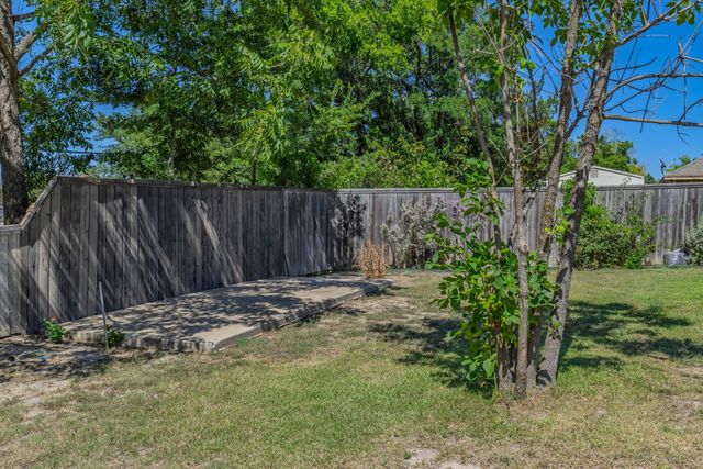 5504 Glenlivet Place, Greenville, TX 75402