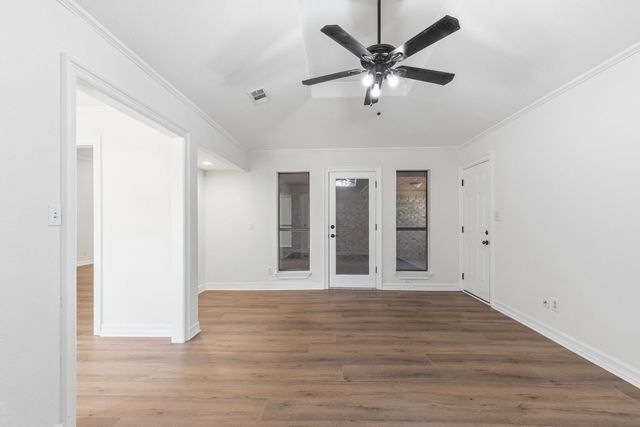 5504 Glenlivet Place, Greenville, TX 75402
