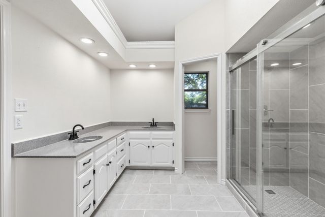 5504 Glenlivet Place, Greenville, TX 75402