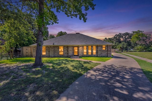 5504 Glenlivet Place, Greenville, TX 75402