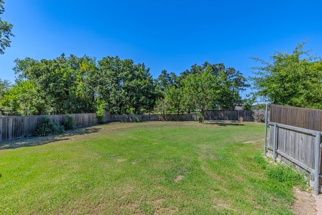 5504 Glenlivet Place, Greenville, TX 75402
