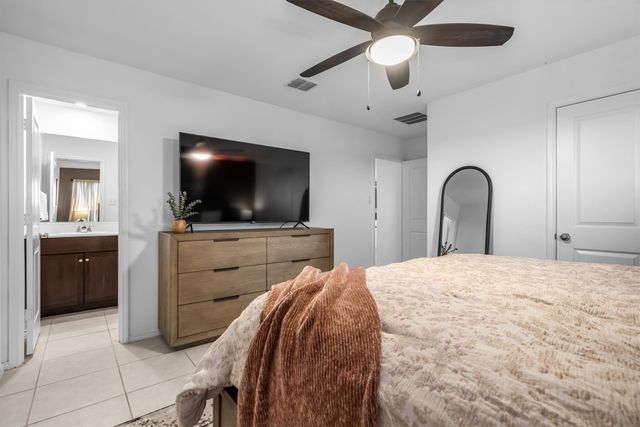 404 Ranchito Pass, Fort Worth, TX 76052