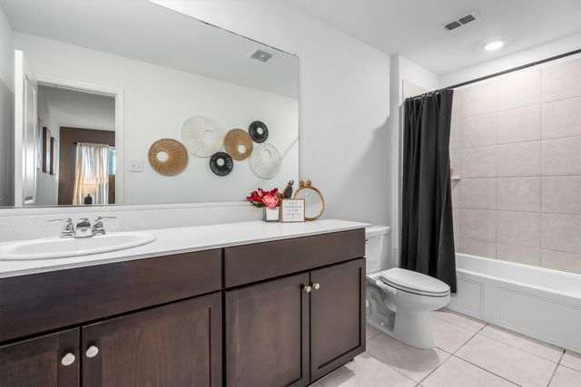 404 Ranchito Pass, Fort Worth, TX 76052