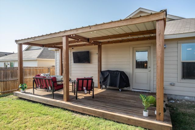 404 Ranchito Pass, Fort Worth, TX 76052