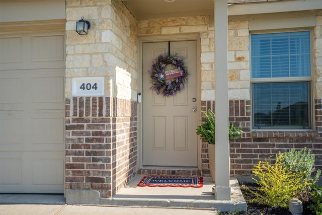 404 Ranchito Pass, Fort Worth, TX 76052