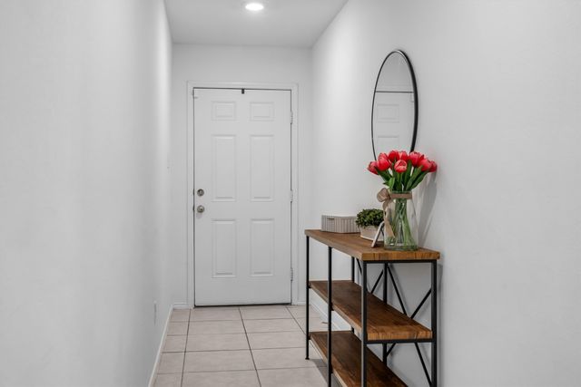 404 Ranchito Pass, Fort Worth, TX 76052