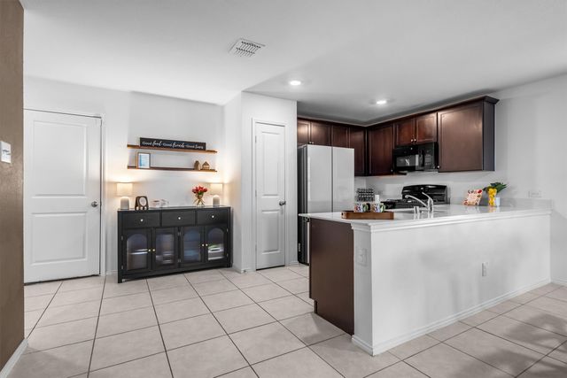 404 Ranchito Pass, Fort Worth, TX 76052