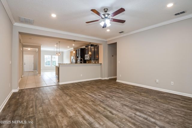 15916 BAXTER CREEK Drive, Jacksonville, FL 32218