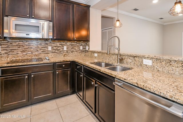 15916 BAXTER CREEK Drive, Jacksonville, FL 32218