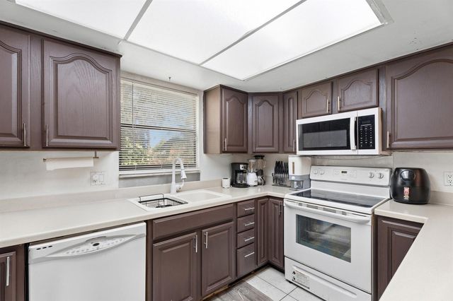5900 Flatrock Road, West Palm Beach, FL 33413