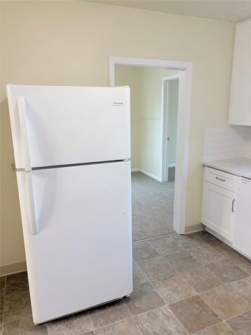 2746 Cleveland Avenue, Des Moines, IA 50317