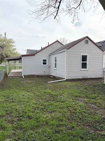 2746 Cleveland Avenue, Des Moines, IA 50317