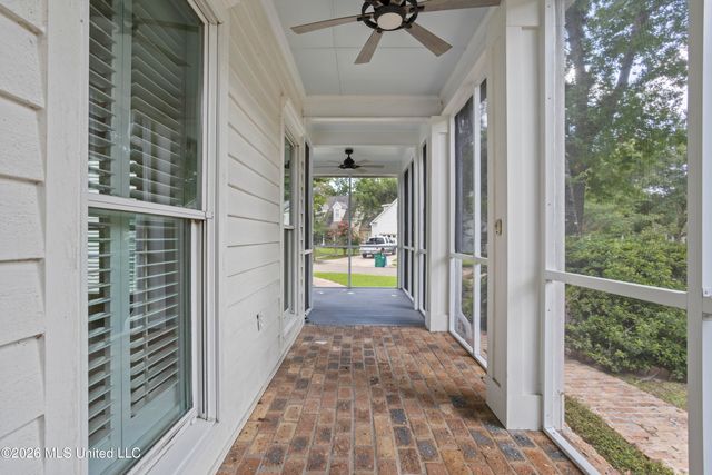 18 Cedarwood Lane, Gulfport, MS 39503