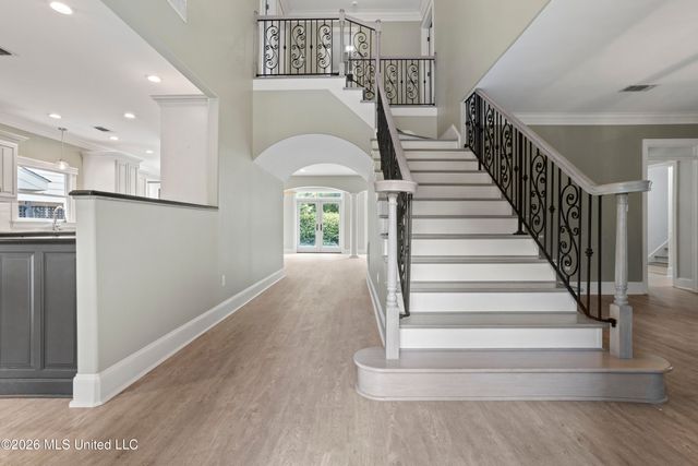18 Cedarwood Lane, Gulfport, MS 39503