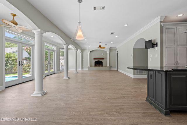 18 Cedarwood Lane, Gulfport, MS 39503
