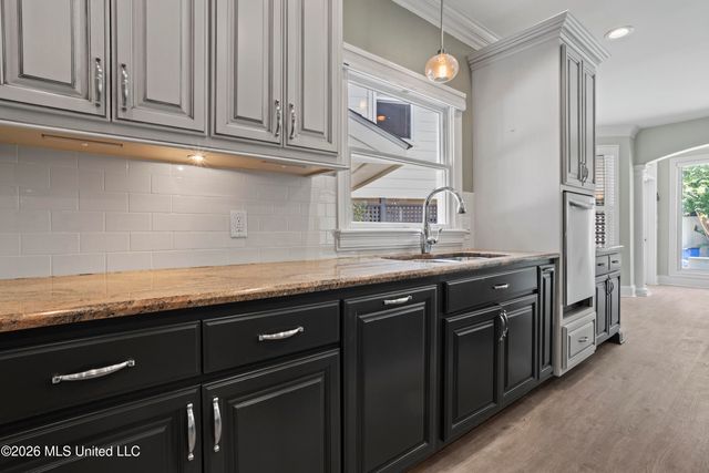 18 Cedarwood Lane, Gulfport, MS 39503