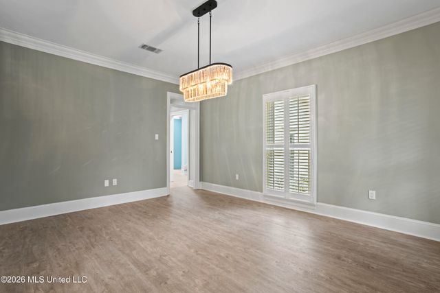 18 Cedarwood Lane, Gulfport, MS 39503
