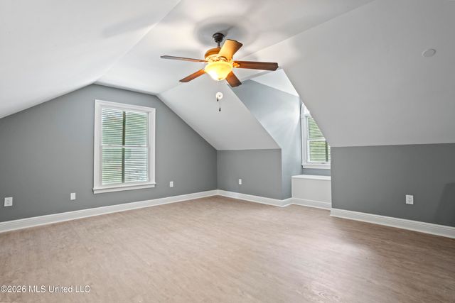 18 Cedarwood Lane, Gulfport, MS 39503