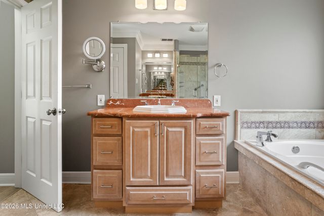 18 Cedarwood Lane, Gulfport, MS 39503