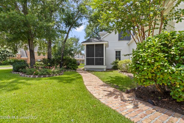 18 Cedarwood Lane, Gulfport, MS 39503