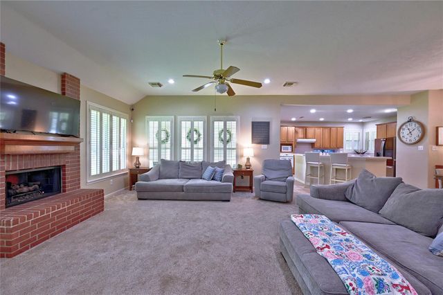 5423 Country Court, Magnolia, TX 77354
