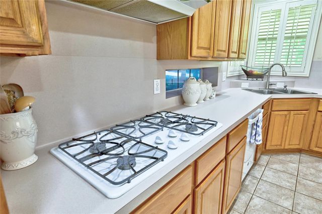 5423 Country Court, Magnolia, TX 77354