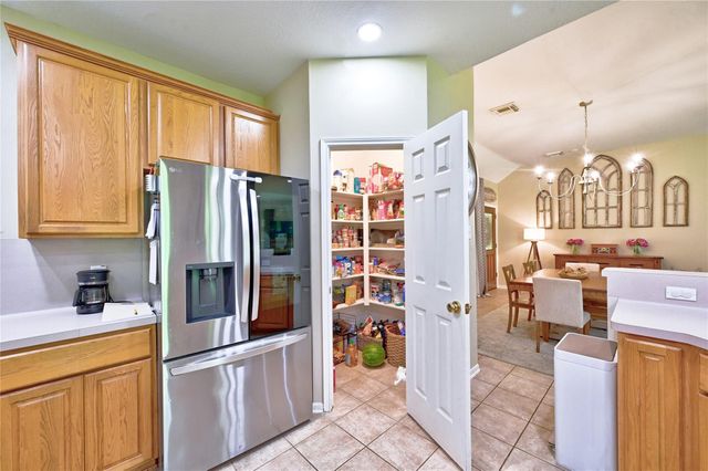 5423 Country Court, Magnolia, TX 77354