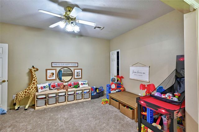 5423 Country Court, Magnolia, TX 77354