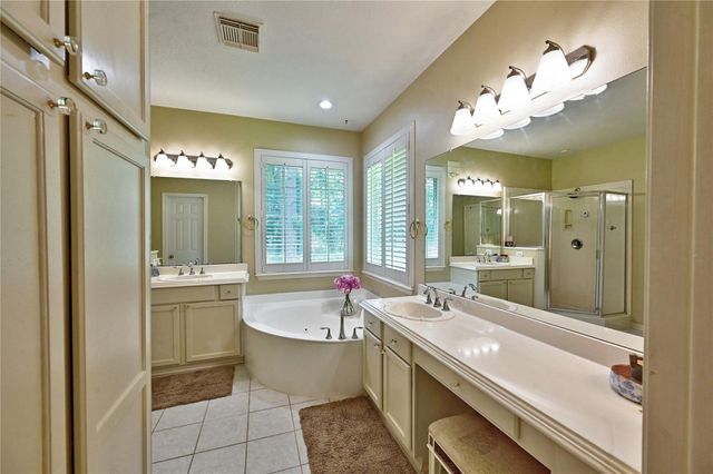 5423 Country Court, Magnolia, TX 77354