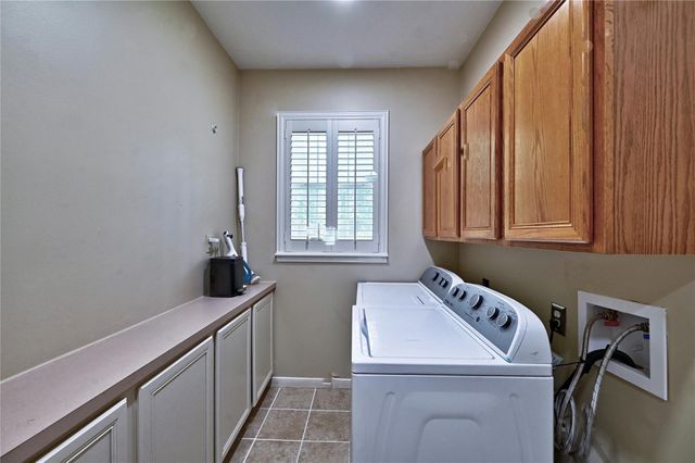 5423 Country Court, Magnolia, TX 77354