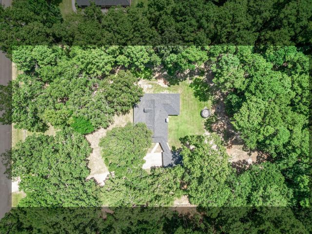 5423 Country Court, Magnolia, TX 77354