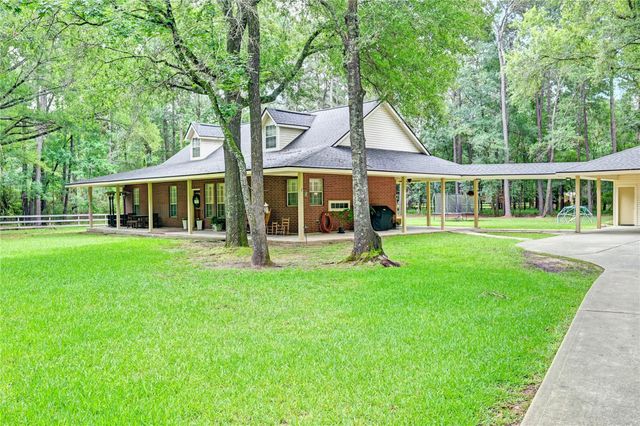 5423 Country Court, Magnolia, TX 77354
