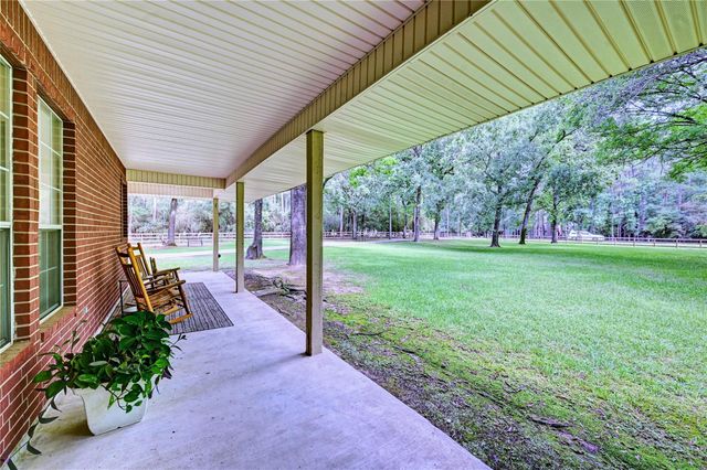 5423 Country Court, Magnolia, TX 77354