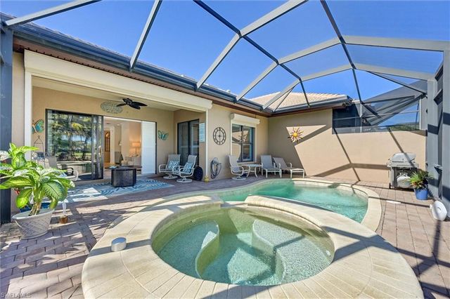 7598 Moorgate Point WAY, Naples, FL 34113