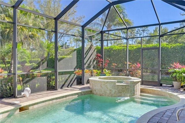 7598 Moorgate Point WAY, Naples, FL 34113