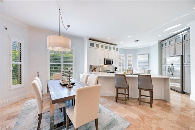 7598 Moorgate Point WAY, Naples, FL 34113