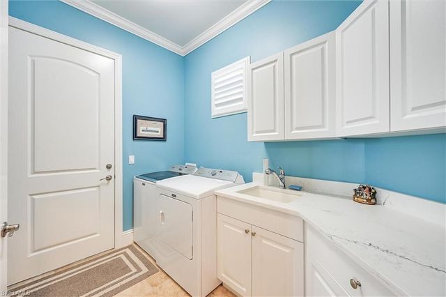 7598 Moorgate Point WAY, Naples, FL 34113