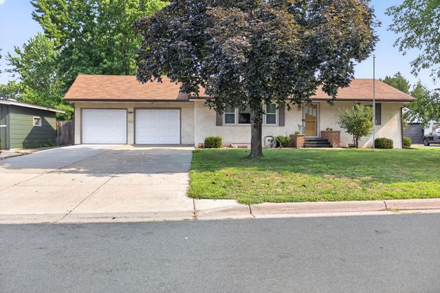 737 Adams Street, Anoka, MN 55303