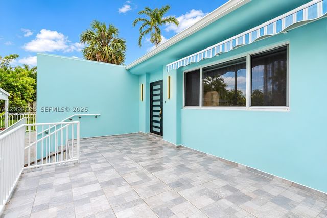 405 NE 150th St, Miami, FL 33161